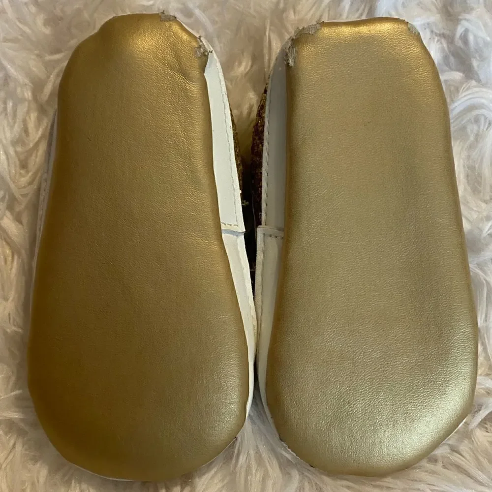 *No Brand* Gold Glitter Baby Slip On Shoes Size 3